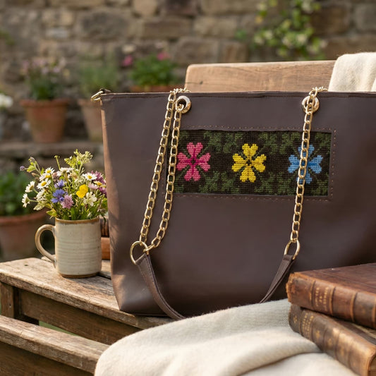 The 'Gul-e-Meeras' Tote